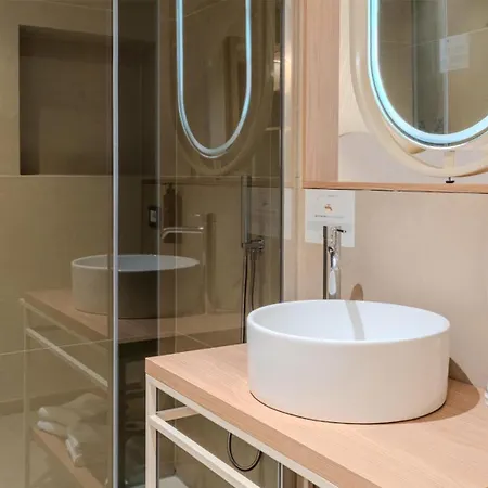 Centro, Bw Premier Collection 4*