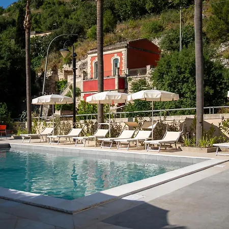 Centro, Bw Premier Collection 4*