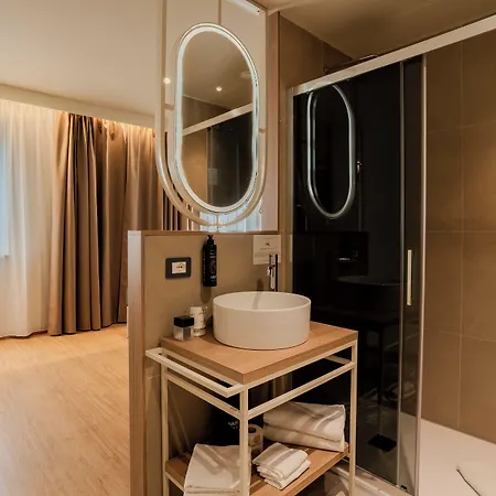 Centro, Bw Premier Collection 4*