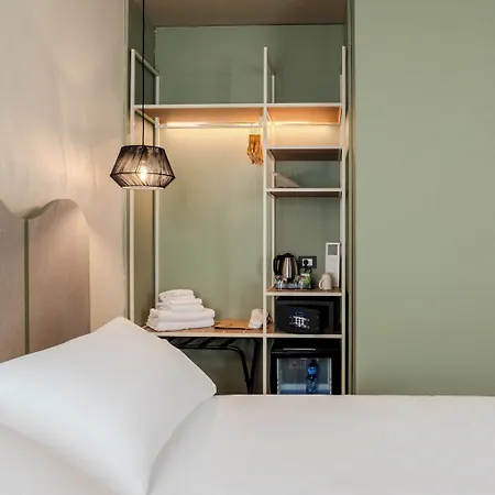 Centro, Bw Premier Collection 4*